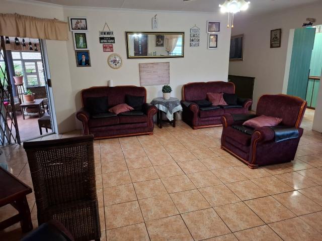 R18,000 pm 4 Bedroom House To Let in Wavecrest