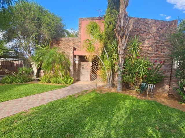 R19,000 pm 3 Bedroom Freehold To Let in Keidebees