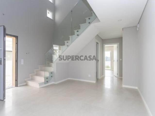 R235 Moradia T4 Pronta Habitar Centro de Fernão Ferro