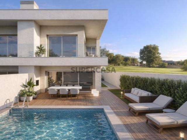 R237_Moradia T4 Piscina 200m2