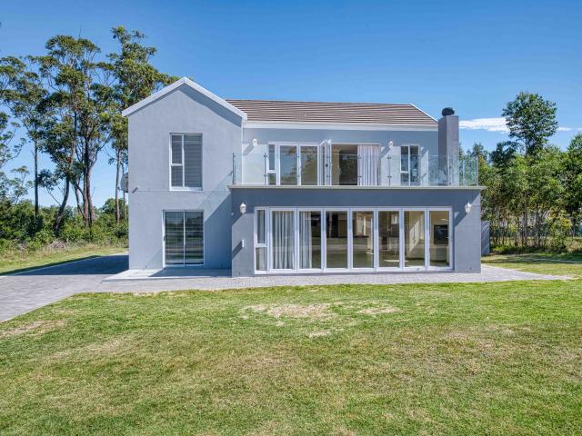 R24,000 pm 3 Bedroom House To Let in Wedgewood Golf Estate