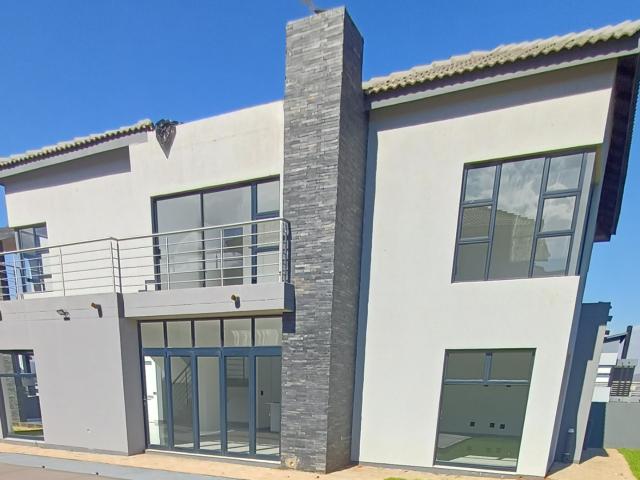 R25,000 pm 5 Bedroom House To Let in Melodie