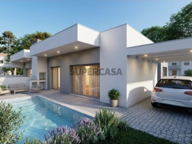 R280 Moradia T3 com Piscina