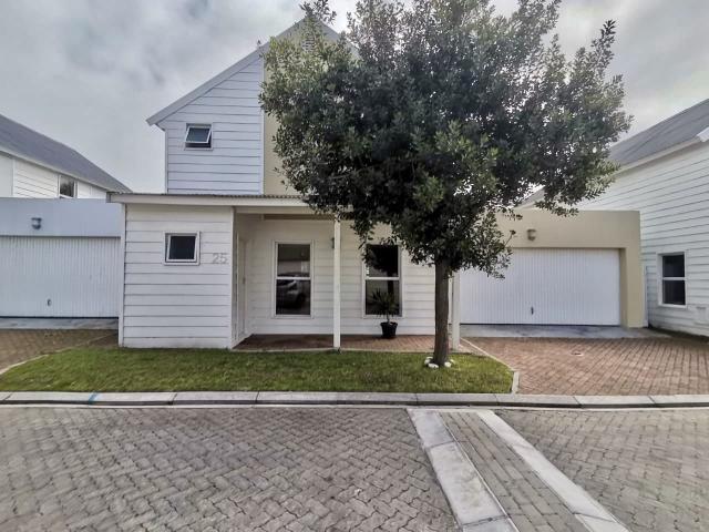 R28,000 pm 3 Bedroom Freestanding To Let in Royal Ascot