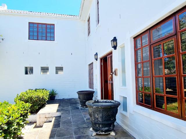 R28,000 pm 4 Bedroom House To Let in Vermont