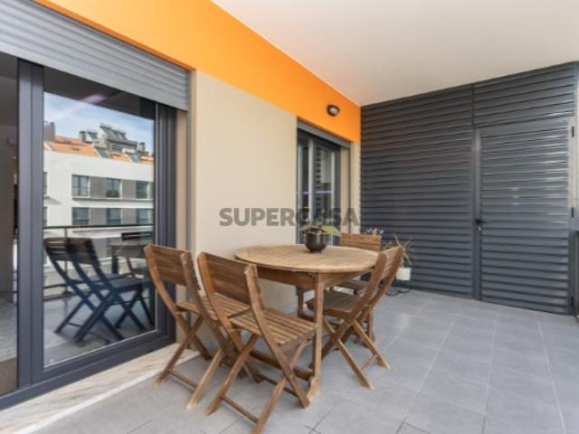 R299 APartamento T3 com terraço 14m2