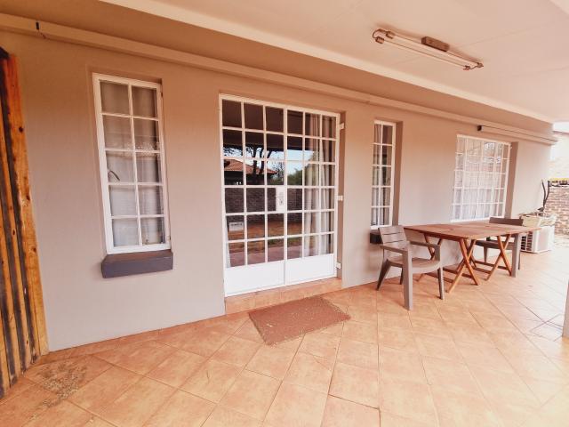 R29,000 pm 4 Bedroom House To Let in Kathu
