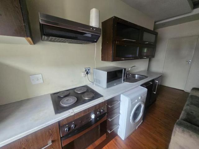 R2 500 | 1 Bedroom Apartment / Flat For Rent in Braamfontein, Johannesburg