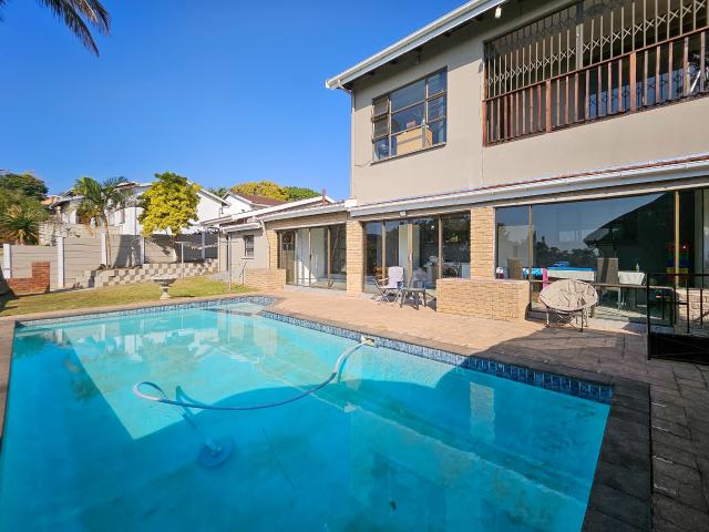 R32,000 pm 7 Bedroom House To Let in Amanzimtoti