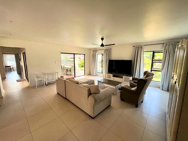 R33,600 pm 3 Bedroom House To Let in Meer En See