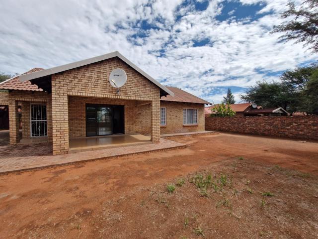 R34,000 pm 3 Bedroom Freehold To Let in Kathu