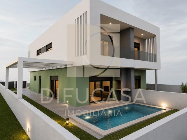 R352 Moradia T3 com Piscina