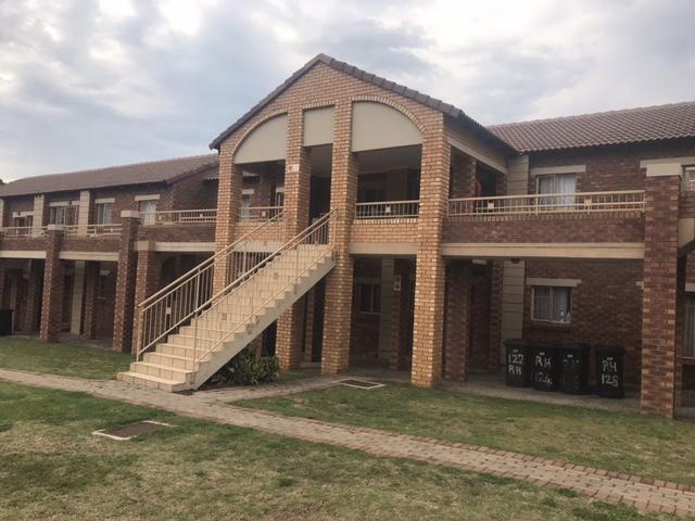 R7 415 | 2 Bedroom Apartment / Flat For Rent in Mooikloof Ridge Estate, Pretoria