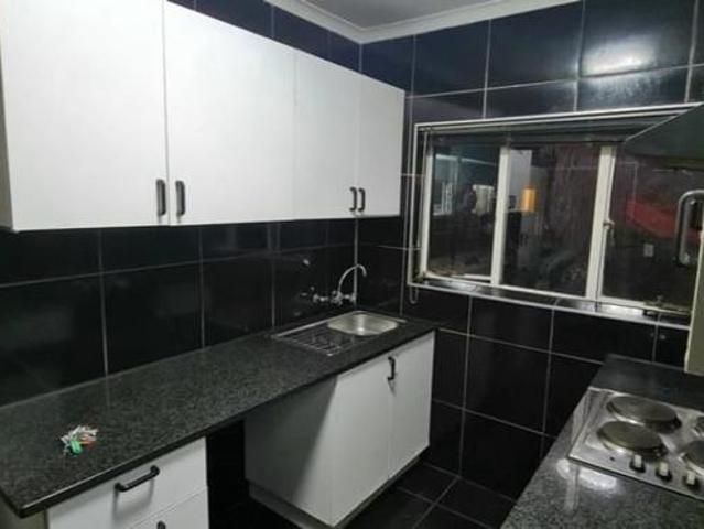 R7 500 | 2 Bedroom Apartment / Flat For Rent in Windsor West, Randburg
