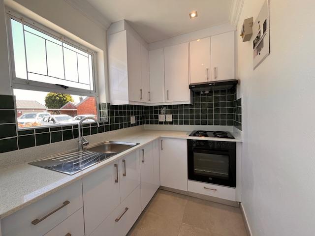 R7,500 pm 1 Bedroom Apartment To Let in Westcliff