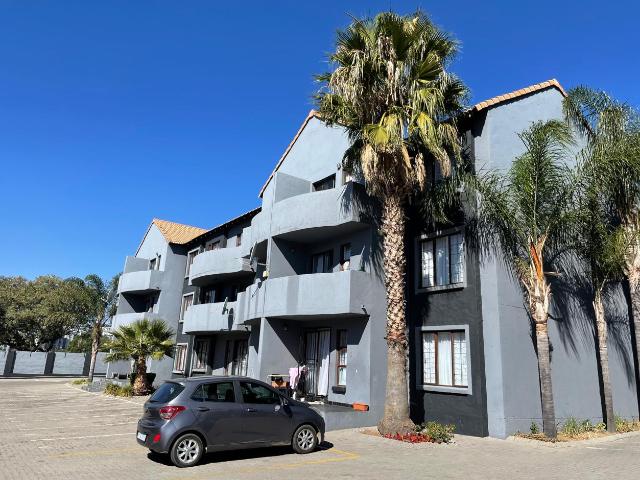 R7,500 pm 2 Bedroom Apartment To Let in Noordwyk