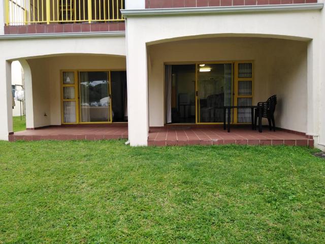 R7,660 pm 2 Bedroom Apartment To Let in Uvongo