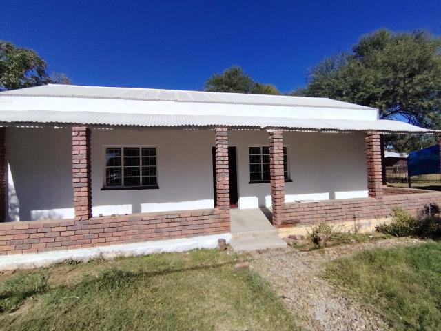 R7,700 pm 3 Bedroom House To Let in Olifantshoek