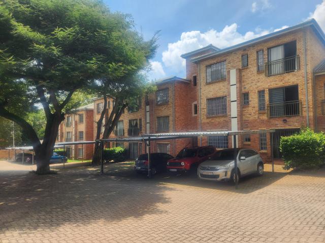 R7,500 pm 2 Bedroom Apartment To Let in Westdene