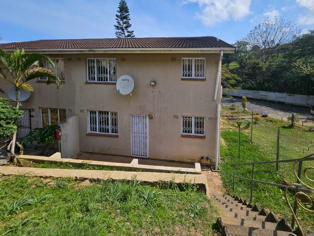 R7,950 pm 3 Bedroom Duplex To Let in Amanzimtoti
