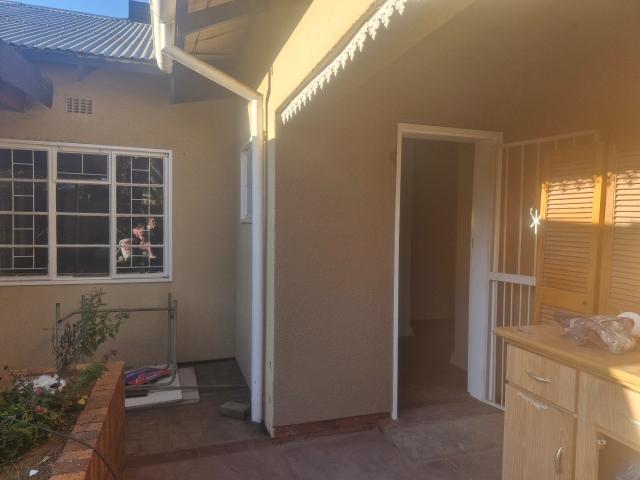 R7,000 pm 1 Bedroom House To Let in Kuruman