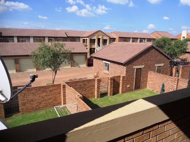 R7 115 | 2 Bedroom Apartment / Flat For Rent in Mooikloof Ridge Estate, Pretoria