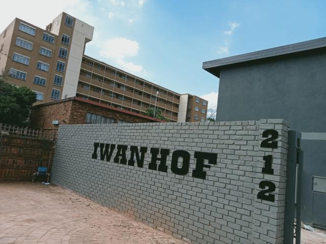 R7,200 pm 2 Bedroom Duplex To Let in Pretoria North