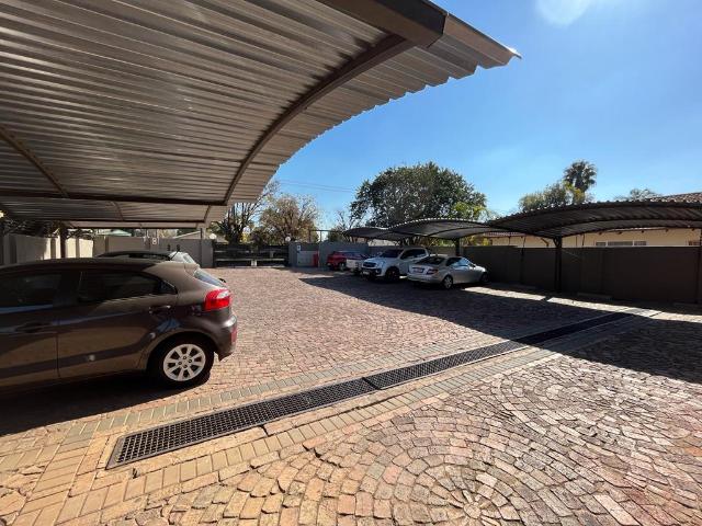 R7,300 pm 2 Bedroom Apartment To Let in Pretoria North