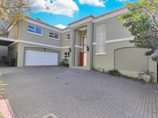 r40,000 per month | 4 bedrooms | mul.