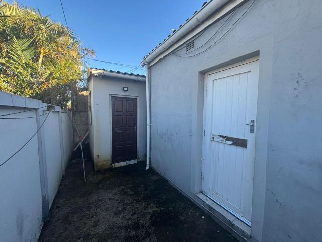 R4,500 pm 1 Bedroom Flat To Let in Cambridge West