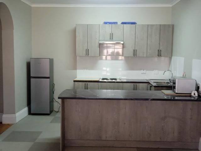 R4,350 pm 6 Bedroom Room To Let in Grahamstown Central