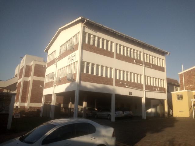 R5,500 pm 1 Bedroom Apartment Block To Let in Grahamstown Central