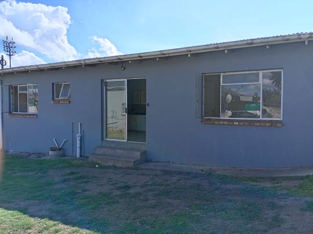 R5,500 pm 2 Bedroom House To Let in Oatlands North