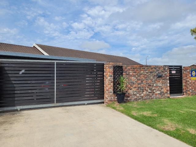 R5,700 pm 1 Bedroom Garden Cottage To Let in Sherwood