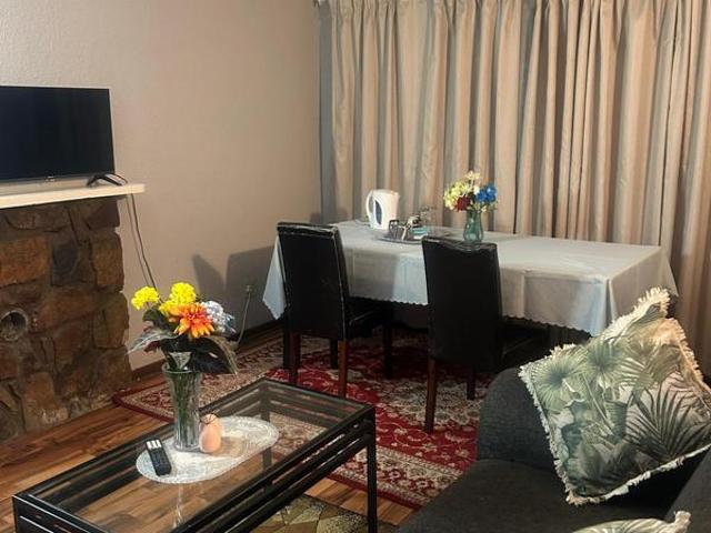 R5 750 | Bachelor Unit For Rent in Eden Glen, Edenvale