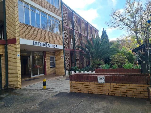 R5 900 | 2 Bedroom Apartment / Flat For Rent in Vanderbijlpark CE 1, Vanderbijlpark