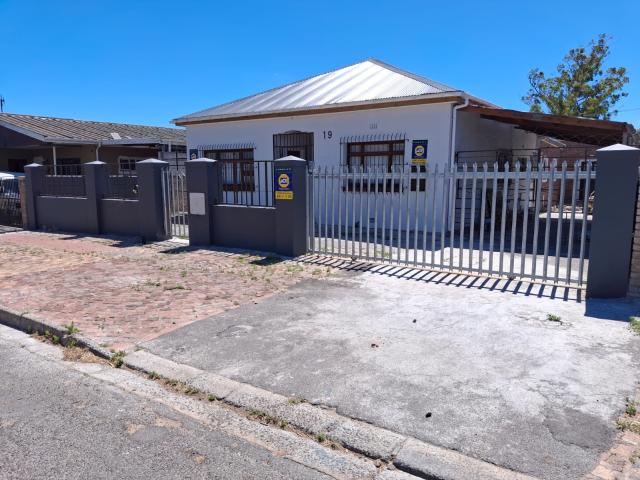 R5,900 pm 1 Bedroom Room To Let in Idasvallei