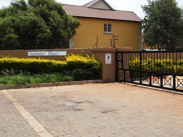 R5,900 pm 2 Bedroom Apartment To Let in Winternest