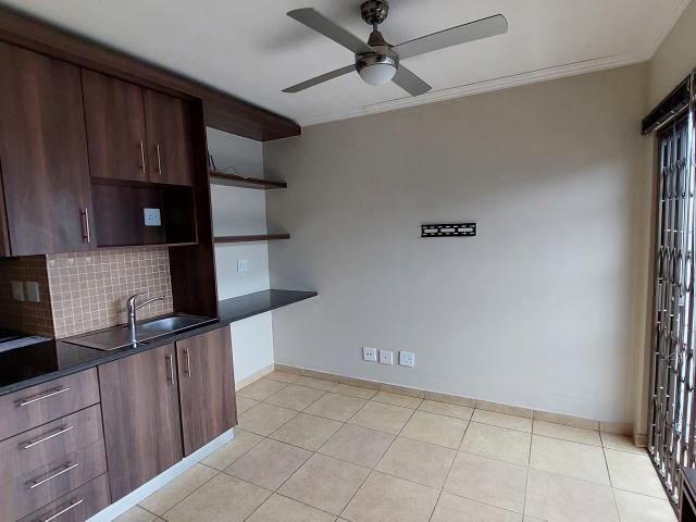 R5,340 pm 1 Bedroom Apartment To Let in Die Bult