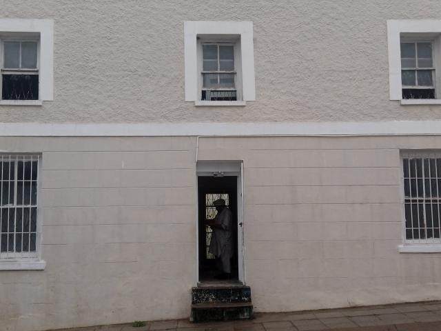 R6,690 pm 2 Bedroom Apartment To Let in Grahamstown Central