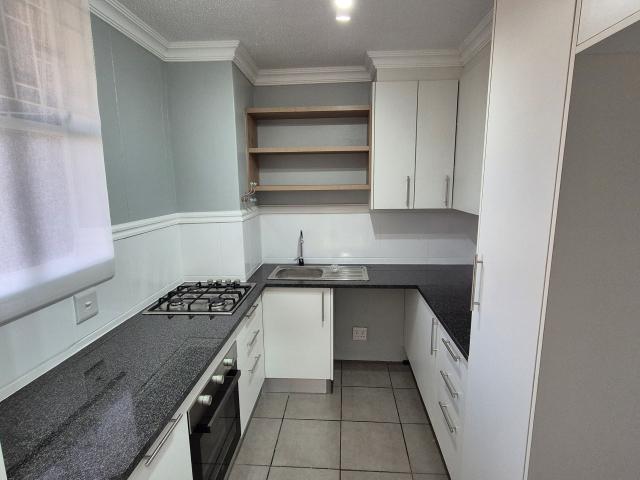 R6,700 pm 2 Bedroom Apartment To Let in Pretoria North