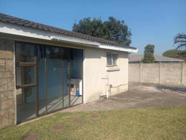 R6,840 pm 1 Bedroom Garden Cottage To Let in Birdswood