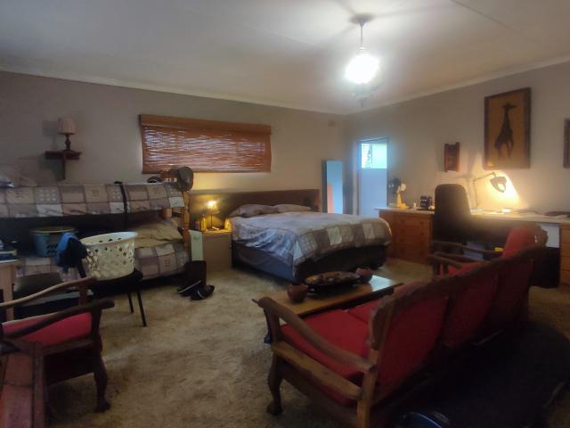 R6,000 pm 1 Bedroom Garden Cottage To Let in Three Rivers East