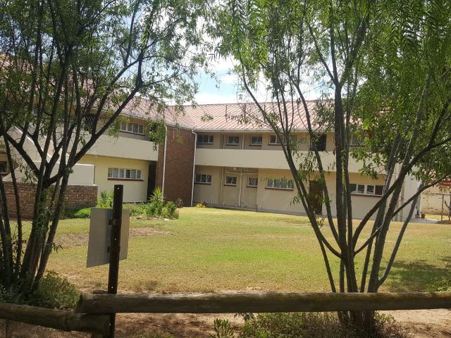 R6,200 pm 2 Bedroom Flat To Let in Oudtshoorn Central