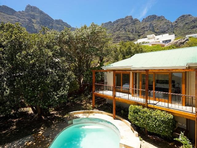 R89,000 pm 4 Bedroom House To Let in Camps Bay