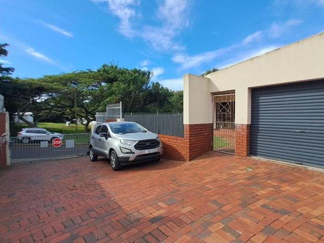 R8 500 | 2 Bedroom Townhouse For Rent in Bluff, Durban