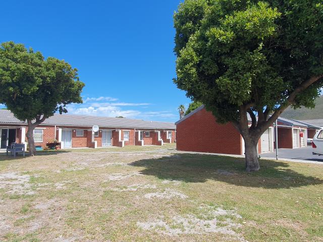 R8,500 pm 1 Bedroom Apartment To Let in Westcliff