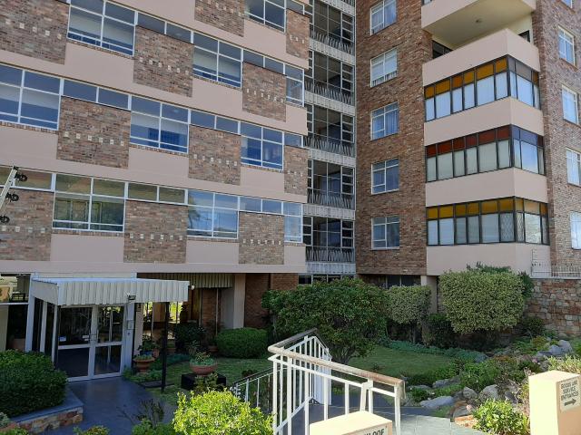 R8,500 pm 2 Bedroom Apartment To Let in St Georges Park