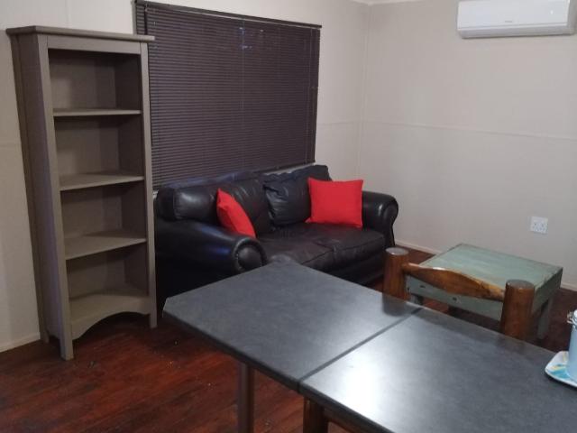 R8,600 pm 1 Bedroom Flat To Let in Kathu