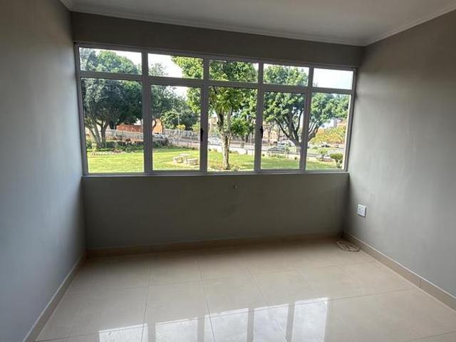 R8 620 | 1 Bedroom Apartment / Flat For Rent in Essenwood, Durban